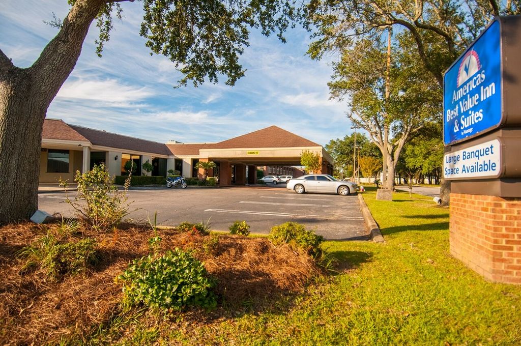 Rest And Relax Inn Ferry Pass Exterior photo