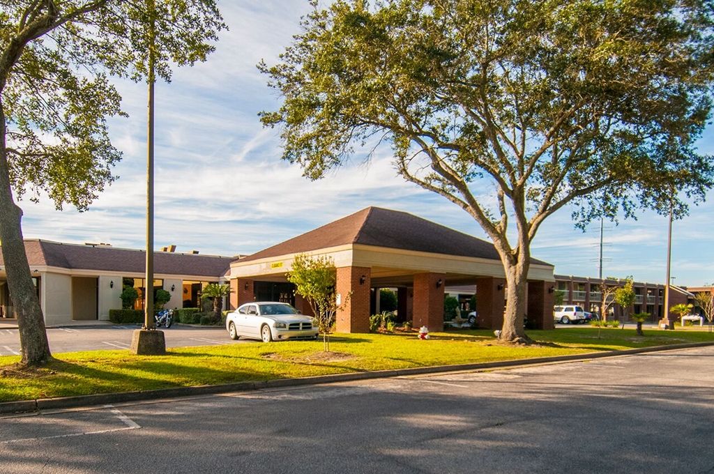 Rest And Relax Inn Ferry Pass Exterior photo