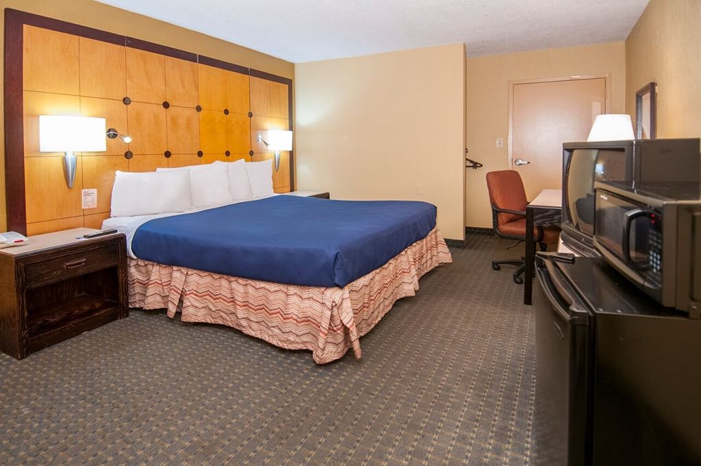 Rest And Relax Inn Ferry Pass Room photo