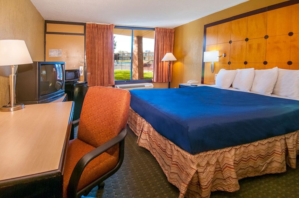 Rest And Relax Inn Ferry Pass Room photo