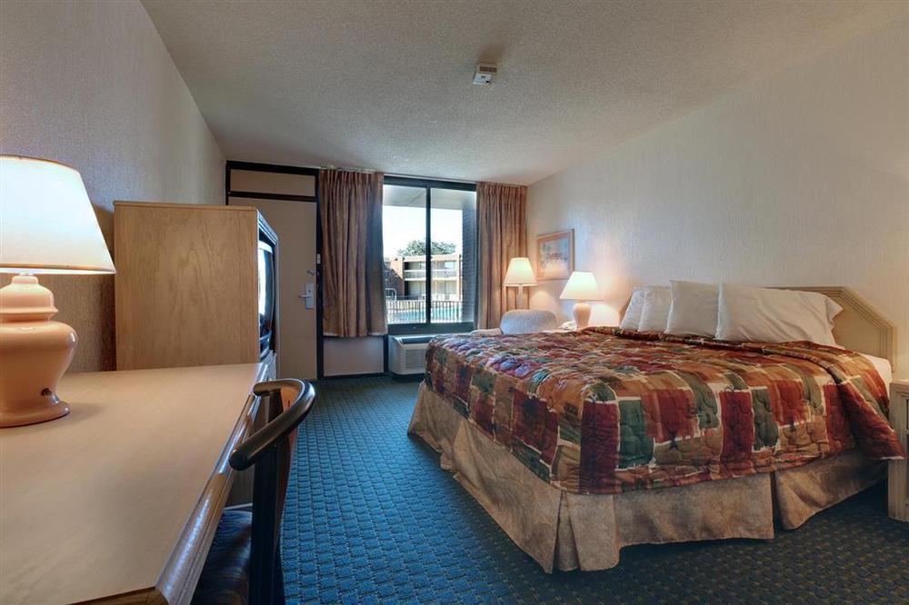 Rest And Relax Inn Ferry Pass Room photo