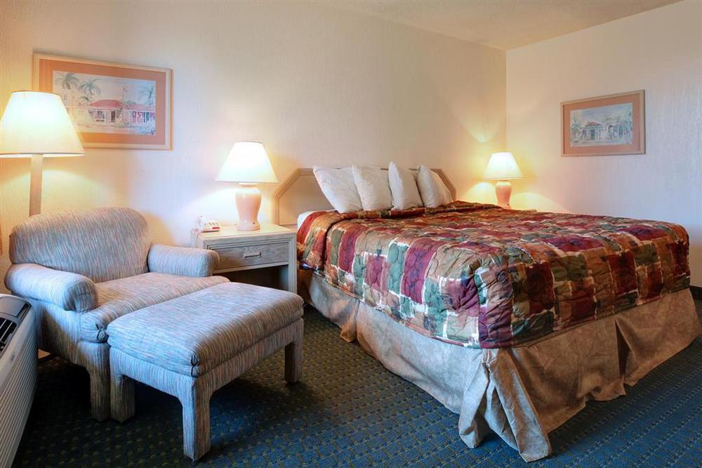 Rest And Relax Inn Ferry Pass Room photo